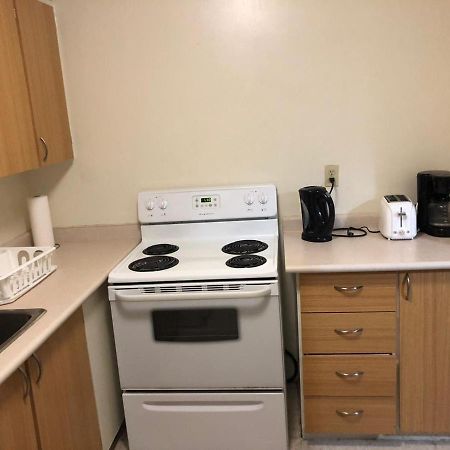 Toronto Furnished Living-Gerard Διαμέρισμα Εξωτερικό φωτογραφία