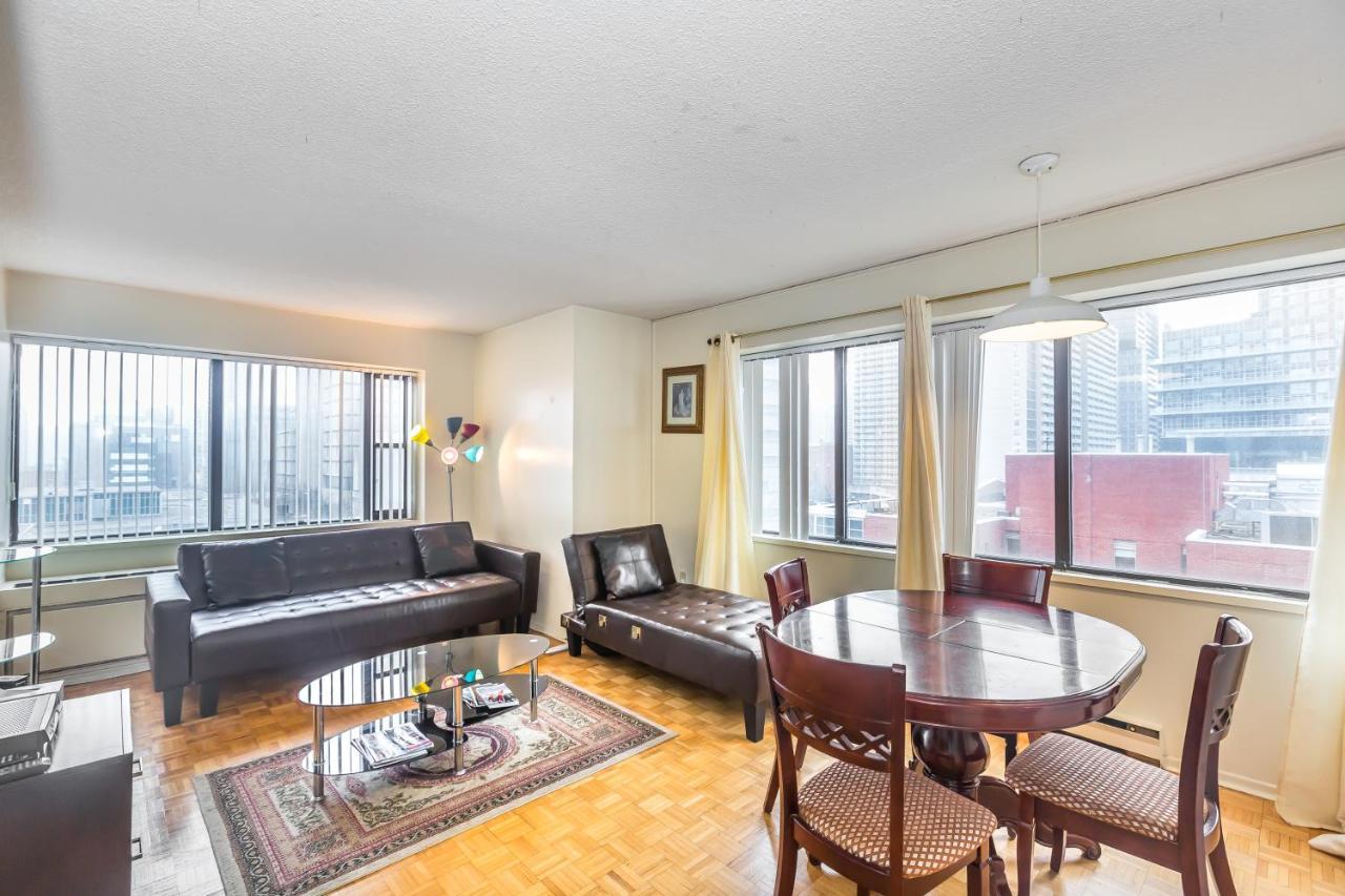 Toronto Furnished Living-Gerard Διαμέρισμα Εξωτερικό φωτογραφία