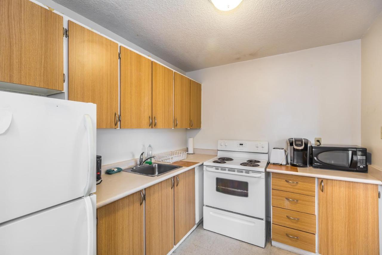 Toronto Furnished Living-Gerard Διαμέρισμα Εξωτερικό φωτογραφία