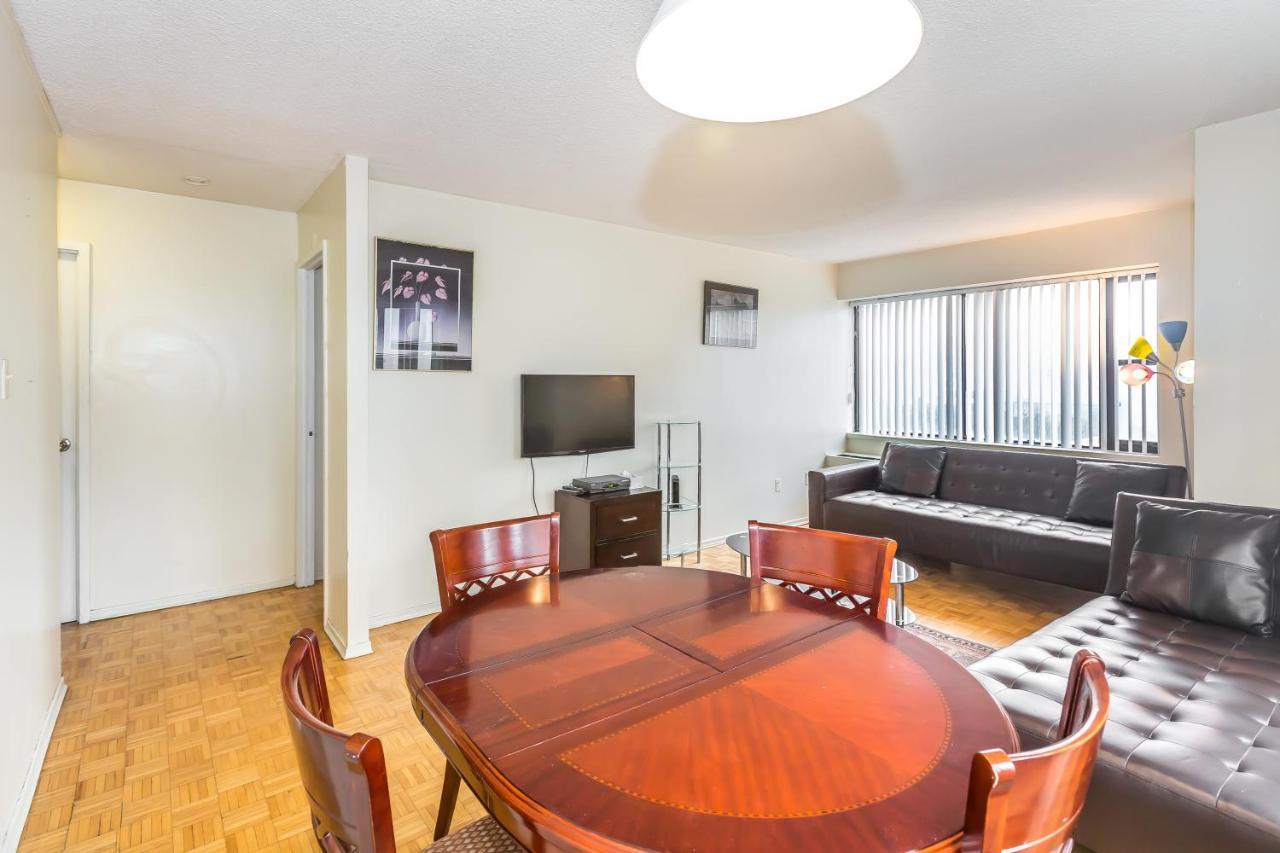 Toronto Furnished Living-Gerard Διαμέρισμα Εξωτερικό φωτογραφία
