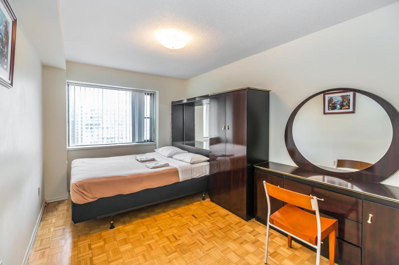 Toronto Furnished Living-Gerard Διαμέρισμα Εξωτερικό φωτογραφία