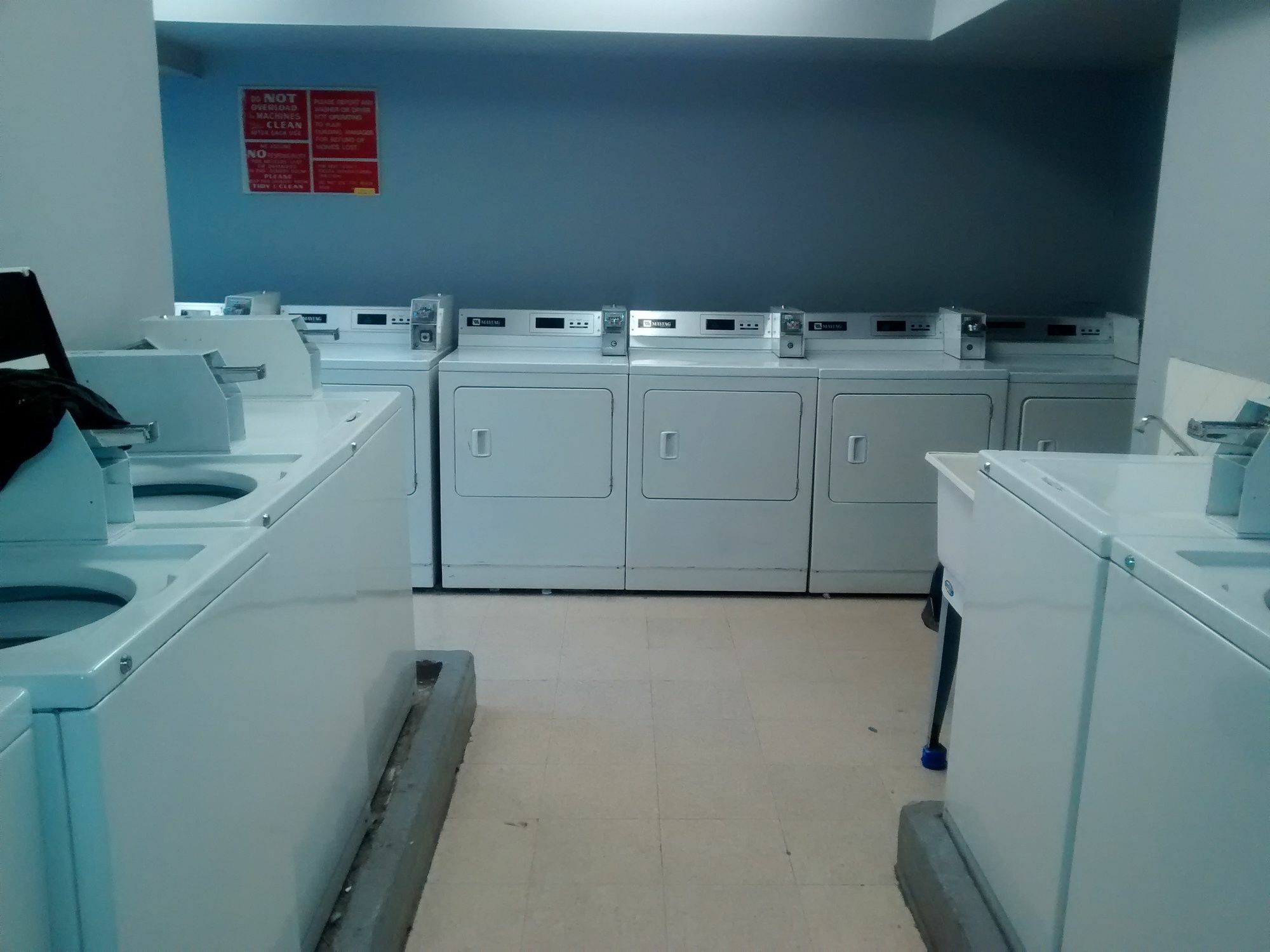 Toronto Furnished Living-Gerard Διαμέρισμα Εξωτερικό φωτογραφία
