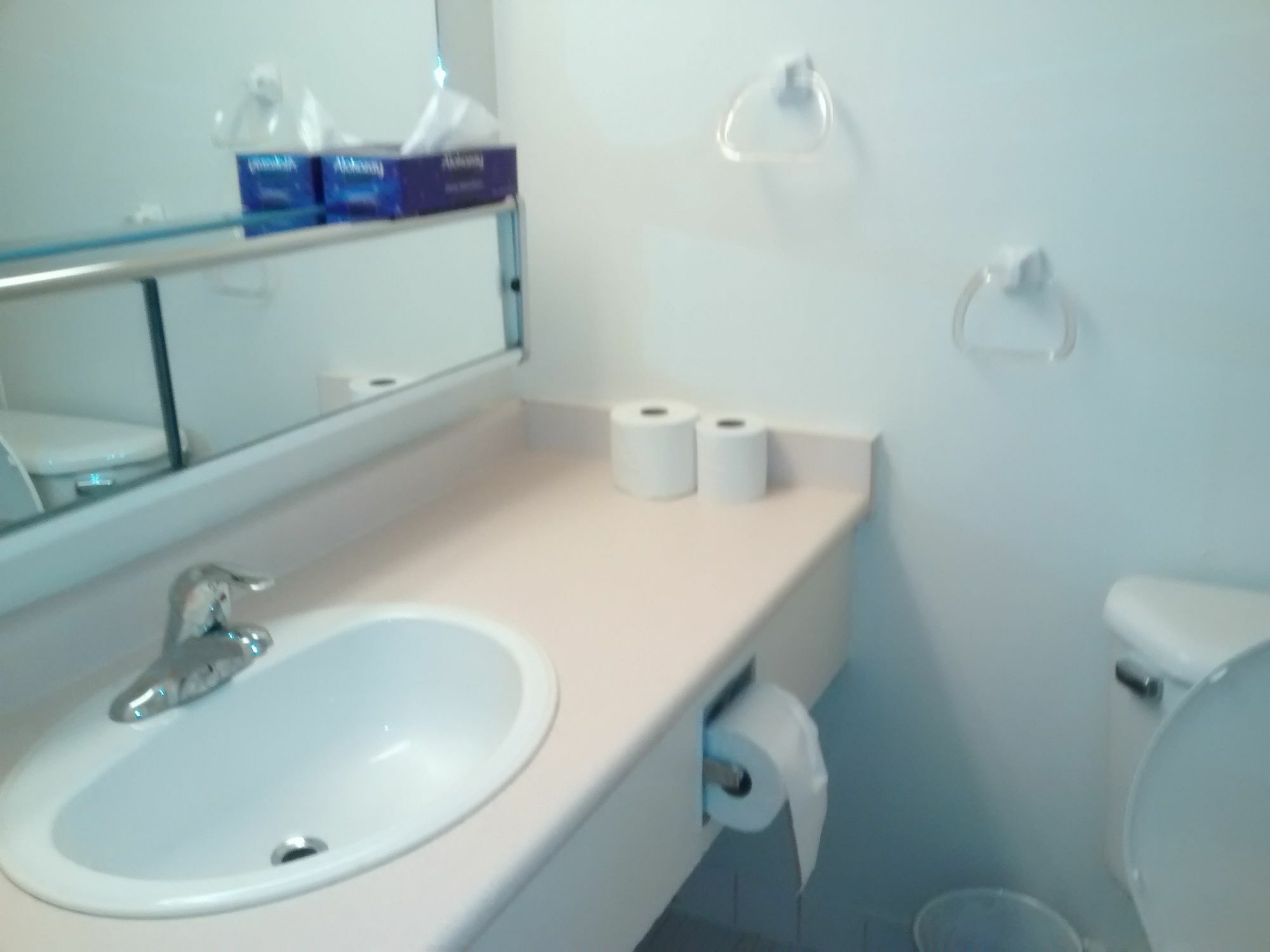 Toronto Furnished Living-Gerard Διαμέρισμα Εξωτερικό φωτογραφία