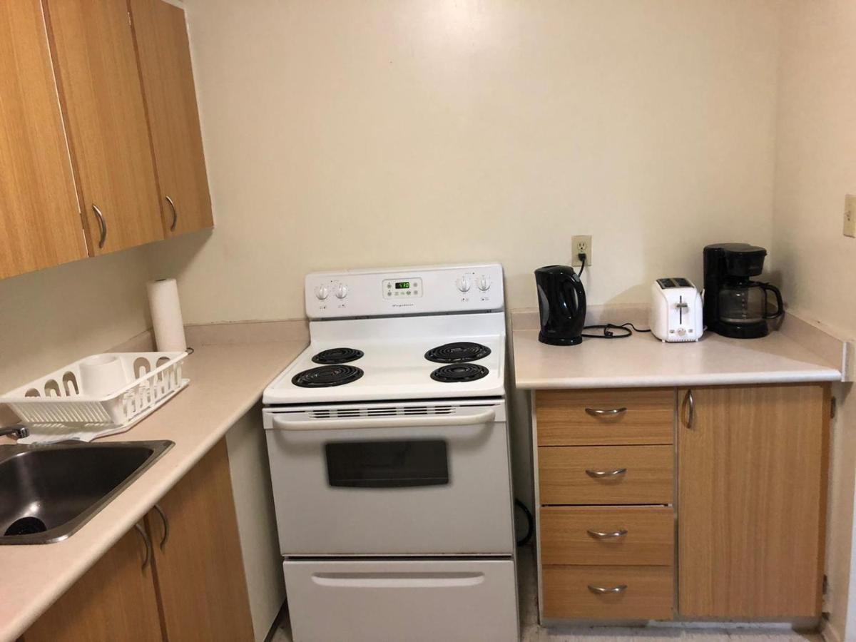 Toronto Furnished Living-Gerard Διαμέρισμα Εξωτερικό φωτογραφία